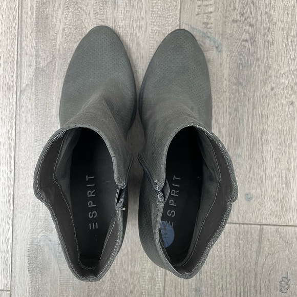 Esprit chunky heel booties, grey, size 7.5 - Picture 3 of 6